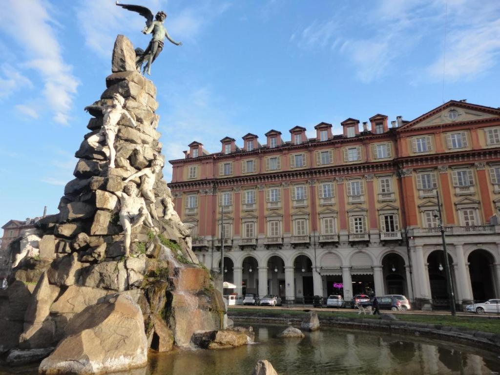 Sweet Apt Piazza Statuto 9 Deluxe Nel Pieno Centro Di Torino Luaran gambar